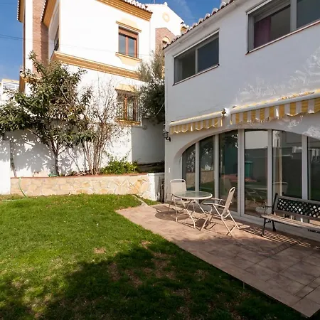 La Noria Garden House Canovas