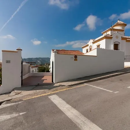 La Noria Garden House Canovas * Nerja